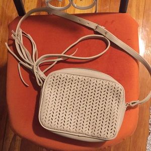 Small beige crossbody